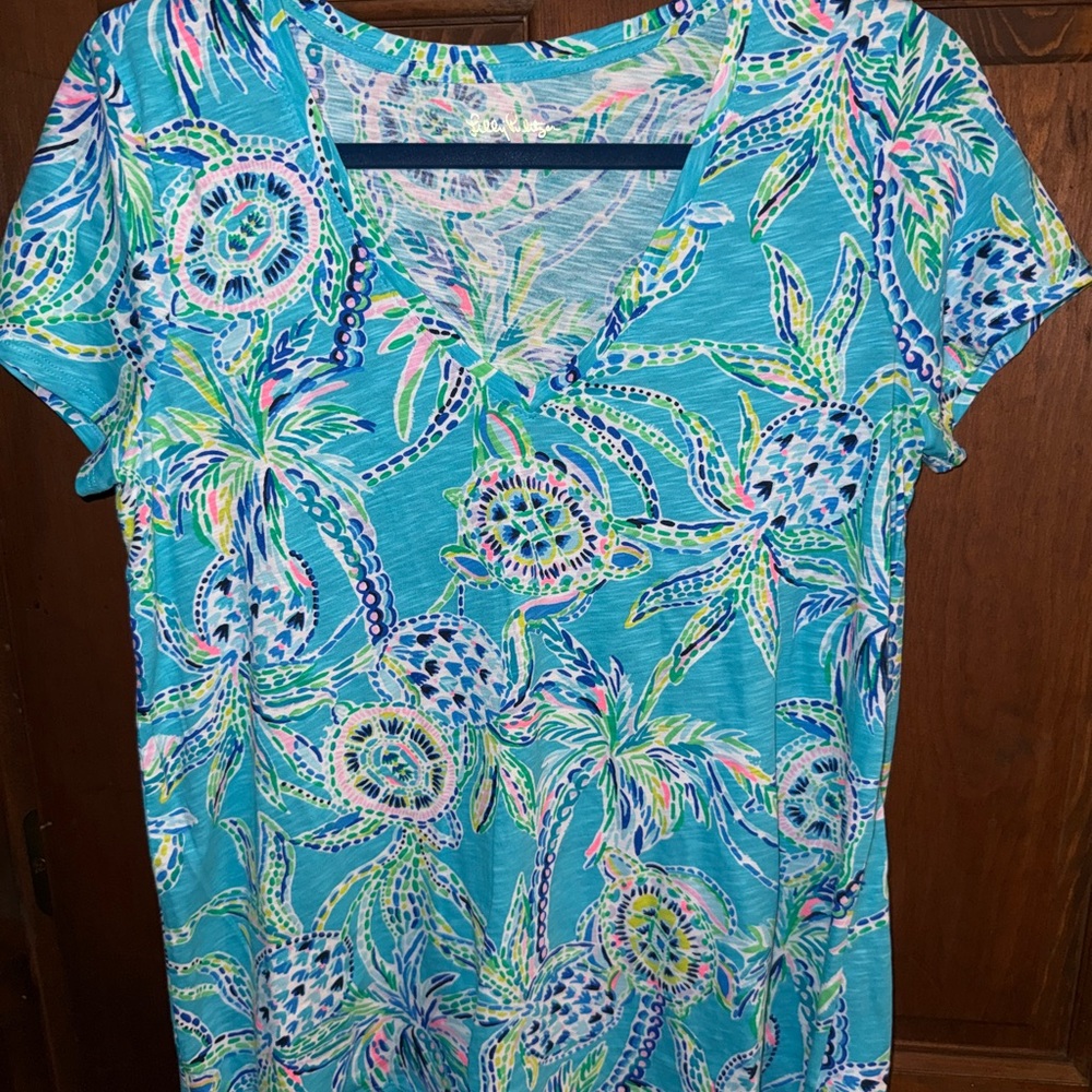 Lilly Pulitzer t-shirt